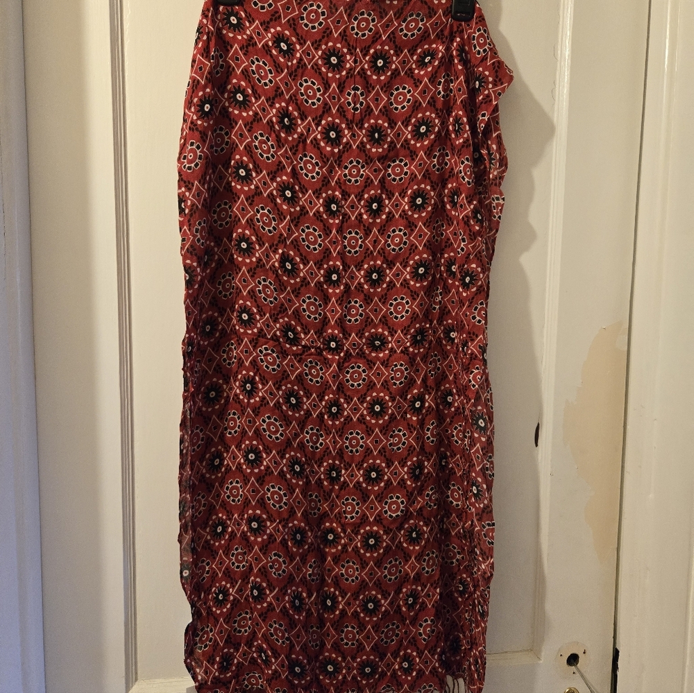 Red And Black Patterned Scarf